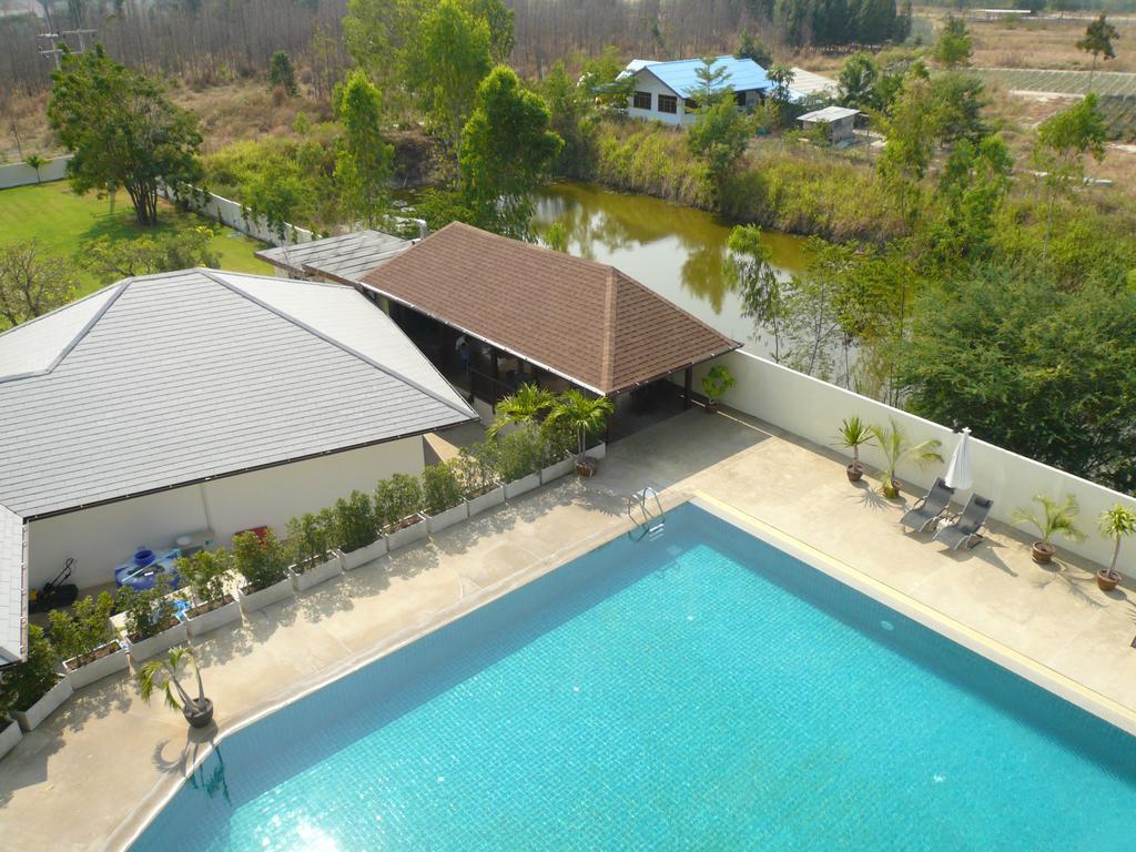 Tai-Pan Resort And Condominium هوا هين المظهر الخارجي الصورة