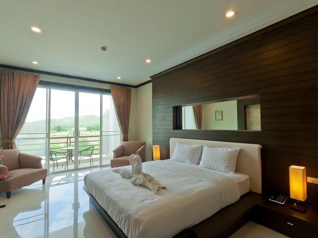 Tai-Pan Resort And Condominium هوا هين المظهر الخارجي الصورة